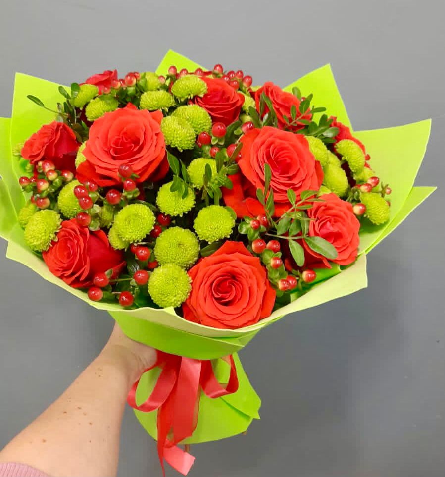 Букет цветов из: Хризантемы и Розы в Немчиново