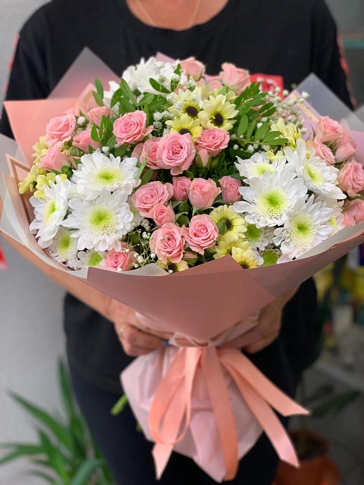 Букет цветов из: Розы и Хризантемы в Немчиново