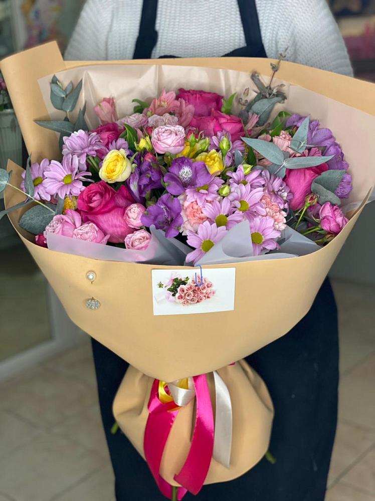 Букет цветов из: Хризантемы, Гвоздики и Альстромерии в Немчиново