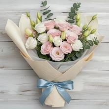 Букет цветов из:  Лизиантусы в Немчиново
