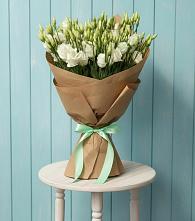 Букет цветов из:  Лизиантусы в Немчиново