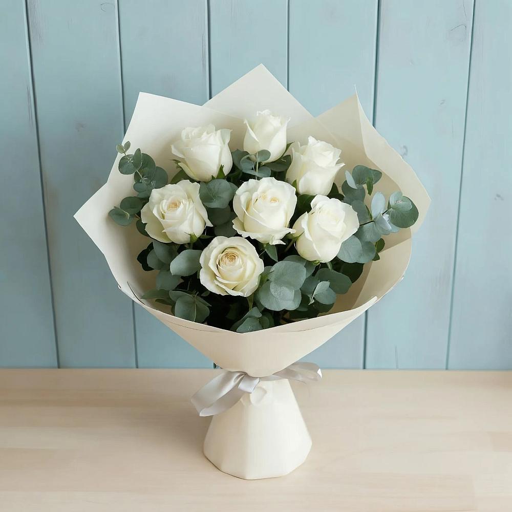 Букет Белые розы в Эвкалипте в Немчиново