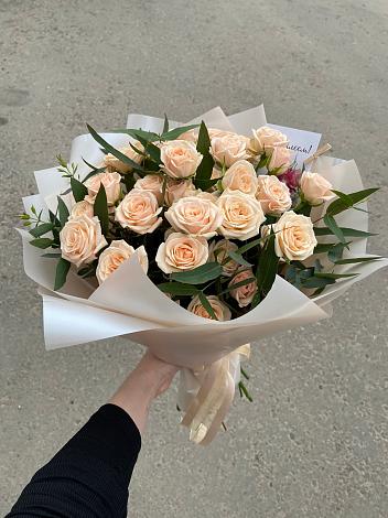 Букет Кремовые розы Латте в Немчиново