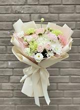 Букет цветов из:  Гвоздики, Розы, Лизиантусы и Хризантемы #REPLACE_PRED# Немчиново