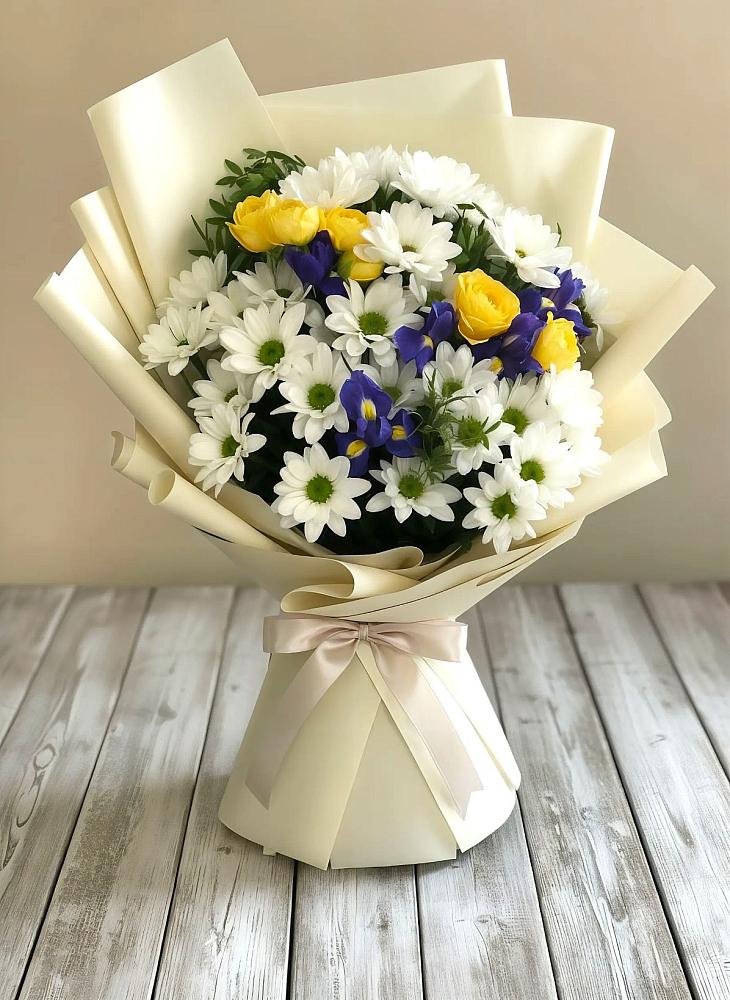Букет цветов из: Ирисы, Хризантемы и Розы в Немчиново