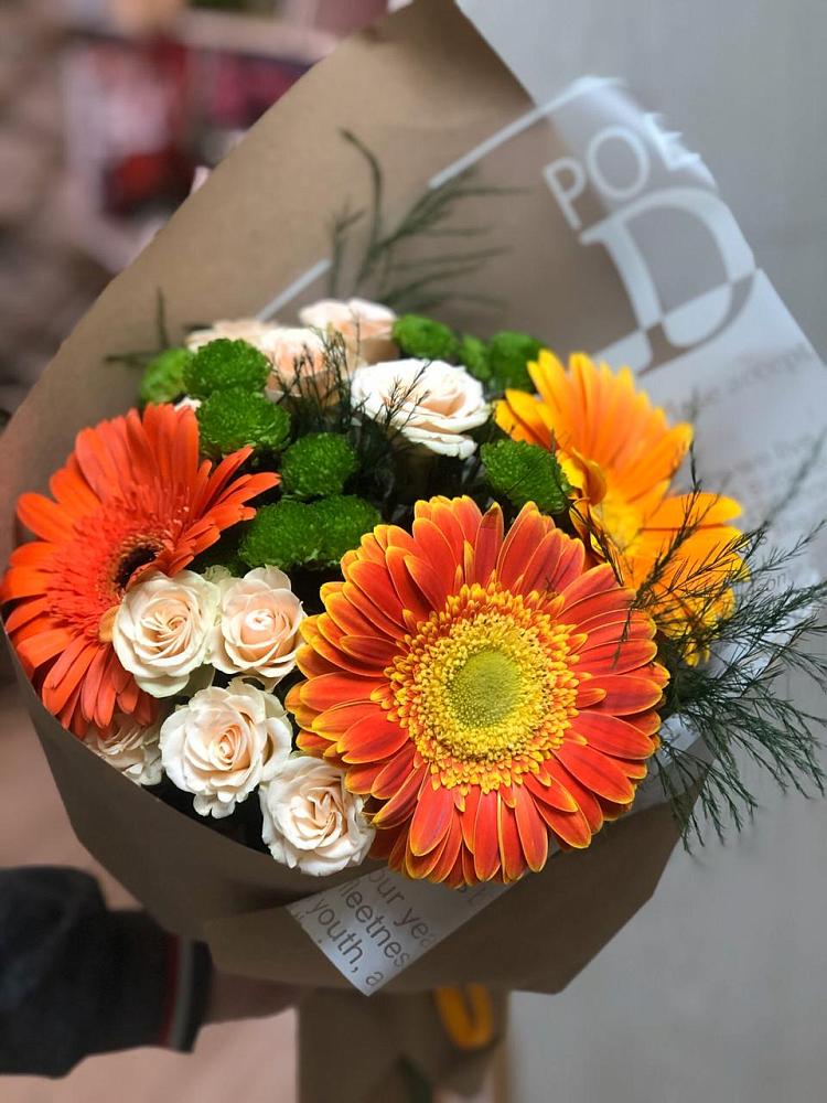 Букет цветов из: Герберы, Хризантемы и Розы в Немчиново