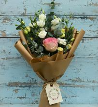 Букет цветов из:  Розы и Лизиантусы в Немчиново