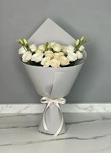 Букет цветов из:  Розы и Лизиантусы в Немчиново